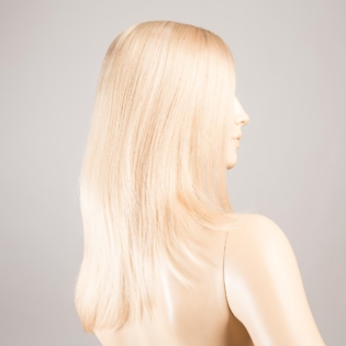 Pastelblonde rooted